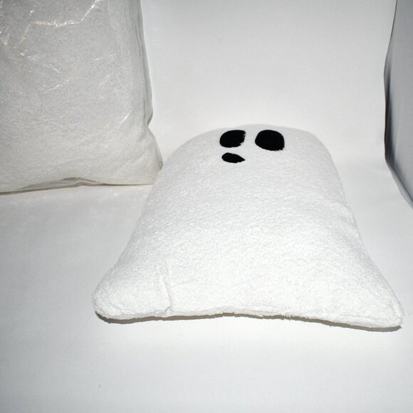 Set of 2 Halloween Ghost Pillow – Fall Decorative Throw Pillow, White, NWT Color - Picture 3 of 3